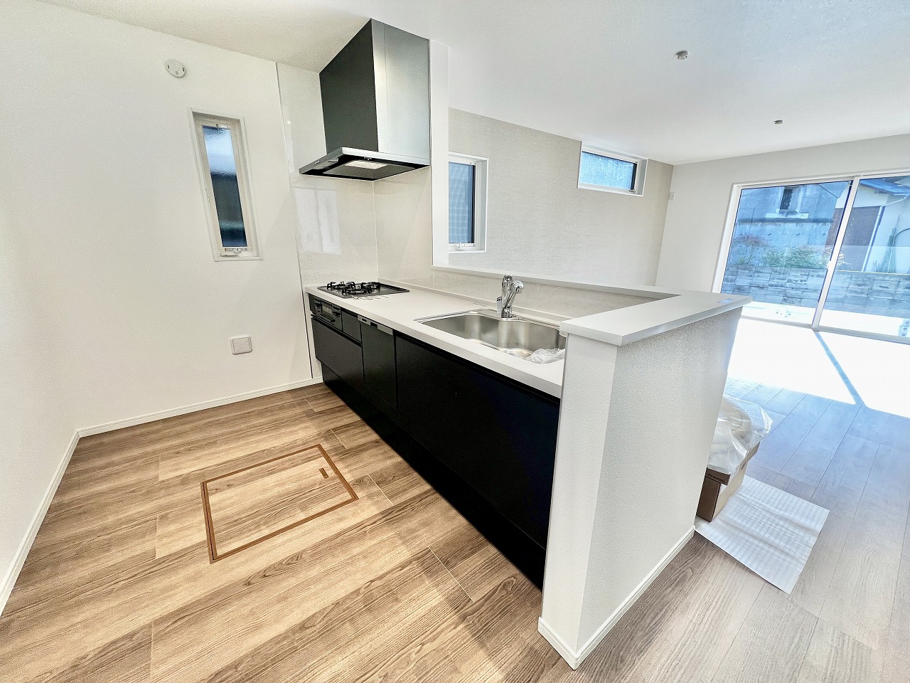 2号棟1階キッチン (1)