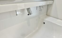 2号棟1階脱衣所・浴室 (3)