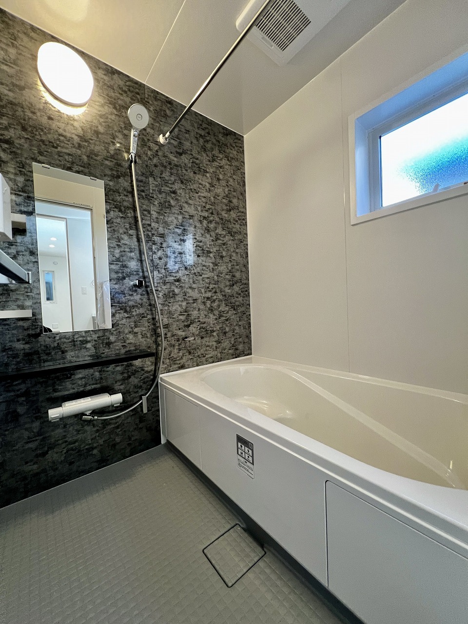 2号棟1階脱衣所・浴室 (5)